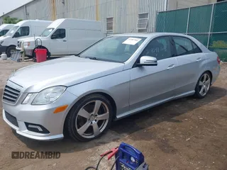2011 Mercedes-Benz E 350 Luxury с VIN WDDHF8HB5BA467794, выставлен на аукционе IAAI как лот 42487202 с пробегом 228 854 миль миль и . История ставок и продаж доступна на DreamBid. Изображение 2.