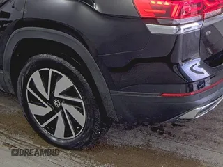 2024 Volkswagen Atlas SE с VIN 1V2HR2CA2RC553977, выставлен на аукционе IAAI как лот 42731405 с пробегом 24 692 миль миль и . История ставок и продаж доступна на DreamBid. Изображение 23.