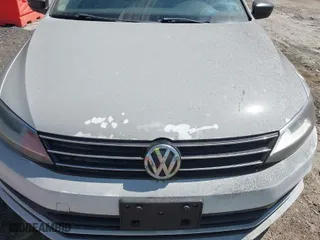 2015 Volkswagen Jetta Sedan 1.8T Sport with VIN 3VWD17AJ9FM321682, listed as a IAAI auction lot 41889188 with 135,238 mi miles. Bid and sale history available at carsss.com. Image 6.