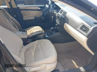 2012 Volkswagen Jetta SE with VIN 3VWDX7AJ6CM343682, listed as a IAAI auction lot 42561217 with 170,257 mi miles and . Bid and sale history available at DreamBid. Image 5.