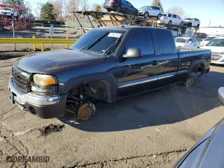 2004 GMC Sierra 1500 SLT with VIN 1GTEK19T44E393660, listed as a Copart auction lot 47987365 with 215,828 mi miles and Clean Title. Bid and sale history available at carsss.com. Image 1.