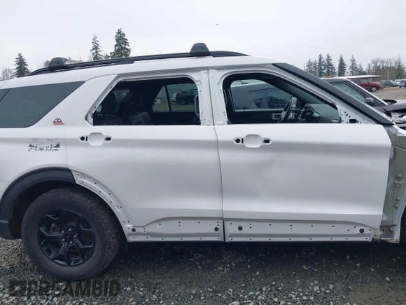 2022 Ford Explorer Timberline z VIN 1FMSK8JH8NGC38906, wystawiony jako IAAI lot #41620210 z przebiegiem 47 945 mil mil oraz . Historia ofert i sprzedaży dostępna na DreamBid. Obrazek 14.