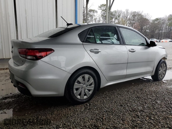 2020 Kia Rio S with VIN 3KPA24ADXLE298706, listed as a Copart auction lot 47620455 with 61,274 mi miles and Salvage Title. Bid and sale history available at DreamBid. Image 3.