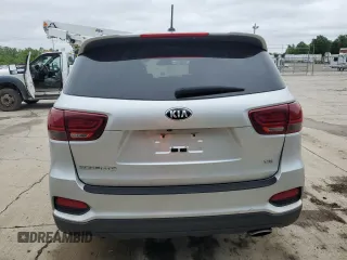 2019 Kia Sorento LX z VIN 5XYPG4A52KG489297, wystawiony jako Copart lot #58671535 z przebiegiem 108 750 mil mil oraz Czysty tytuł • Clean title. Historia ofert i sprzedaży dostępna na DreamBid. Obrazek 6.