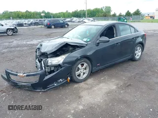 2014 Chevrolet Cruze 1LT z VIN 1G1PC5SB6E7138943, wystawiony jako IAAI lot #42368233 z przebiegiem 119 760 mil mil oraz . Historia ofert i sprzedaży dostępna na DreamBid. Obrazek 17.
