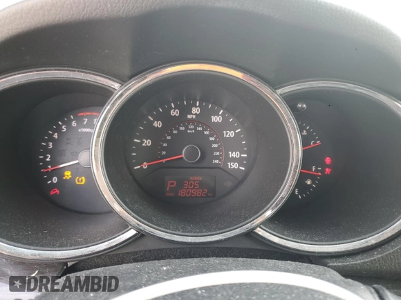 2011 Kia Sorento LX with VIN 5XYKT3A14BG045402, listed as a Copart auction lot 47060655 with 180,982 mi miles and Clean Title. Bid and sale history available at carsss.com. Image 9.