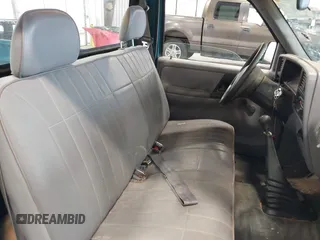 1994 Ford Ranger Splash with VIN 1FTCR10A3RUD35437, listed as a IAAI auction lot 42658300 with 220,218 mi miles and . Bid and sale history available at DreamBid. Image 8.