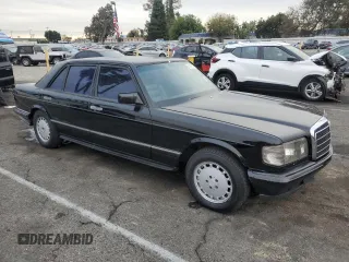 1991 Mercedes-Benz 420 with VIN WDBCA35E5MA601810, listed as a Copart auction lot 81968234 with 83,864 mi miles and Clean Title. Bid and sale history available at carsss.com. Image 4.