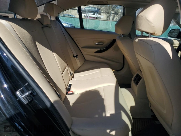 2014 BMW 3 Series 320i xDrive with VIN WBA3C3G53ENS71794, listed as a Copart auction lot 49532475 with 89,166 mi miles and Clean Title. Bid and sale history available at DreamBid. Image 10.