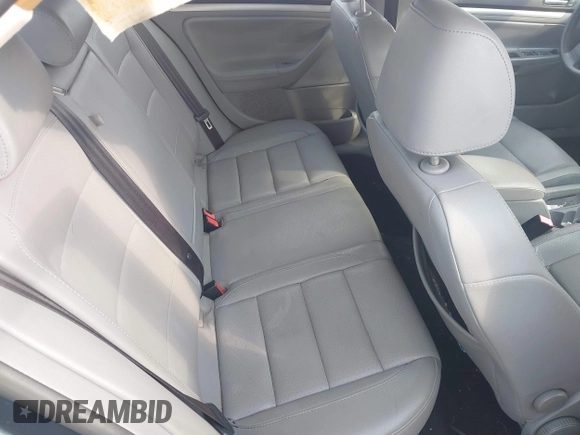 2007 Volkswagen Jetta 2.5 with VIN 3VWSG71KX7M160680, listed as a IAAI auction lot 42505306 with 151,382 mi miles and . Bid and sale history available at DreamBid. Image 8.