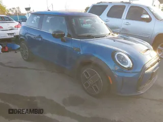 2022 MINI Hardtop Cooper SE with VIN WMW13DJ09N2R91354, listed as a IAAI auction lot 41829217 with 29,017 mi miles and . Bid and sale history available at DreamBid. Image 1.