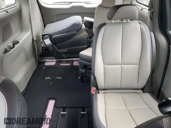 2018 Kia Sedona LX with VIN KNDMB5C17J6403033, listed as a Copart auction lot 53404425 with 52,872 mi miles and Salvage Title. Bid and sale history available at carsss.com. Image 10.