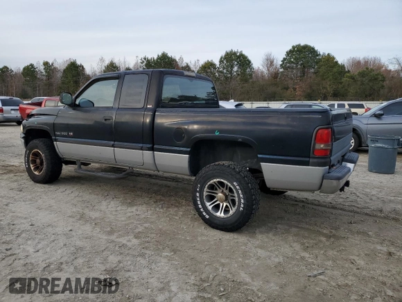 2000 Dodge 1500 z VIN 1B7HF13Z7YJ115816, wystawiony jako Copart lot #84693474 z przebiegiem 189 647 mil mil oraz Szkoda całkowita • Salvage title. Historia ofert i sprzedaży dostępna na DreamBid. Obrazek 2.