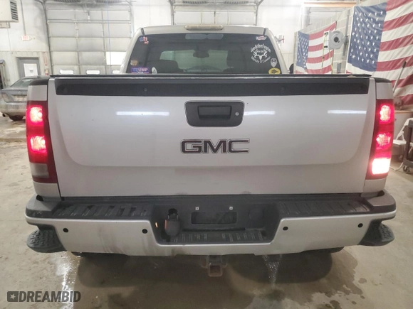2008 GMC Sierra 1500 SLE1 with VIN 3GTEK13J98G221324, listed as a Copart auction lot 45364655 with 305,436 mi miles and Salvage Title. Bid and sale history available at carsss.com. Image 6.