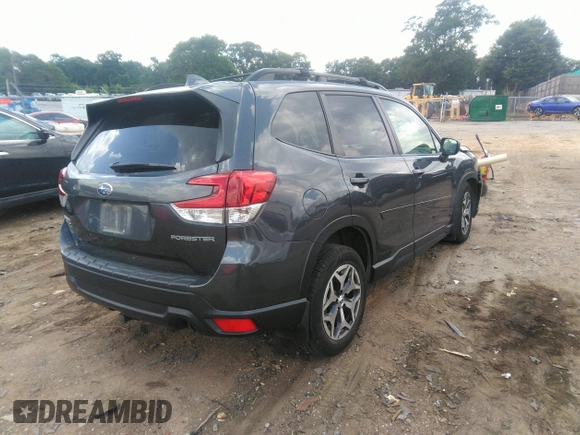2021 Subaru Forester Premium with VIN JF2SKAFC1MH437721, listed as a IAAI auction lot 42633556 with 119,574 mi miles and . Bid and sale history available at DreamBid. Image 4.