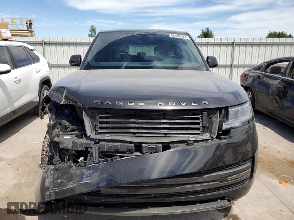 2024 Land Rover Range Rover SE z VIN SALKP9E93RA201584, wystawiony jako Copart lot #56042324 z przebiegiem 4 572 mil mil oraz Szkoda całkowita • Salvage title. Historia ofert i sprzedaży dostępna na DreamBid. Obrazek 5.