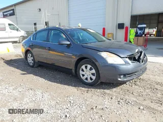 2009 Nissan Altima 2.5 S with VIN 1N4AL21E49N416348, listed as a IAAI auction lot 41455209 with 199,012 mi miles. Bid and sale history available at carsss.com. Image 1.