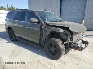 2024 Ford Expedition XLT with VIN 1FMJU1H83REA15709, listed as a Copart auction lot 59354535 with 5,135 mi miles and Salvage title. Bid and sale history available at DreamBid. Image 4.