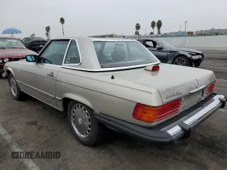 1987 Mercedes-Benz 560 with VIN WDBBA48D6HA070949, listed as a Copart auction lot 75353644 with 114,792 mi miles and Clean Title. Bid and sale history available at carsss.com. Image 2.