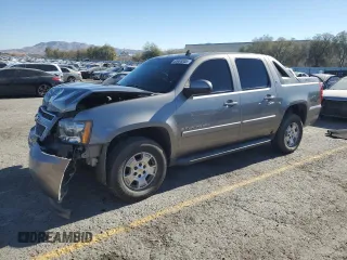 2009 Chevrolet Avalanche LT w/2LT with VIN 3GNFK22019G211916, listed as a Copart auction lot 88805205 with 146,677 mi miles and Salvage Title. Bid and sale history available at carsss.com. Image 1.