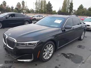 2022 BMW 7 Series 740i with VIN WBA7T2C0XNCJ31291, listed as a IAAI auction lot 40623307 with 98,877 mi miles. Bid and sale history available at carsss.com. Image 17.