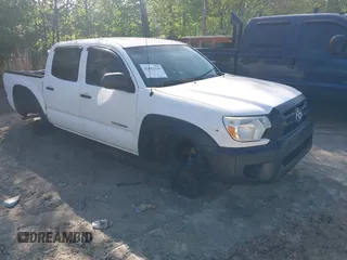 2013 Toyota Tacoma PreRunner z VIN 5TFJX4GN1DX015273, wystawiony jako IAAI lot #42042550 z przebiegiem 194 745 mil mil oraz . Historia ofert i sprzedaży dostępna na DreamBid. Obrazek 1.