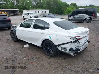 2025 Toyota Camry LE z VIN 4T1DAACK6SU545886, wystawiony jako IAAI lot #42120578 z przebiegiem Nie podano mil oraz . Historia ofert i sprzedaży dostępna na DreamBid. Obrazek 3.