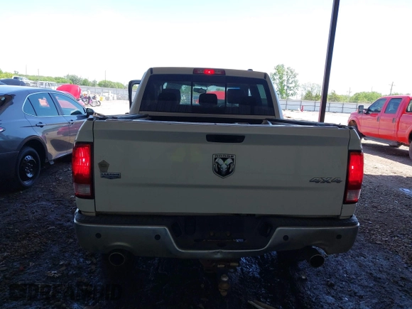 2009 Dodge 1500 Laramie z VIN 1D3HV13TX9J519720, wystawiony jako IAAI lot #42055968 z przebiegiem 190 226 mil mil oraz . Historia ofert i sprzedaży dostępna na DreamBid. Obrazek 16.