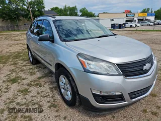 2014 Chevrolet Traverse LS z VIN 1GNKVFKDXEJ178360, wystawiony jako Copart lot #54536705 z przebiegiem 164 373 mil mil oraz Czysty tytuł • Clean title. Historia ofert i sprzedaży dostępna na DreamBid. Obrazek 1.