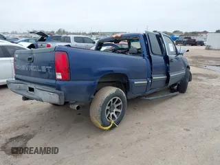 2000 Chevrolet Silverado 1500 with VIN 2GCEC19W7Y1367696, listed as a IAAI auction lot 41283222 with Not Provided miles and . Bid and sale history available at DreamBid. Image 4.