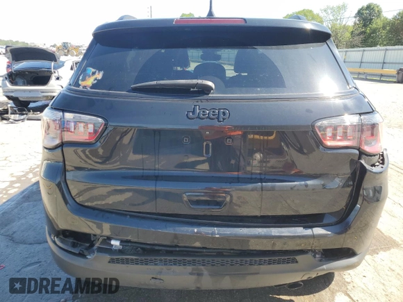 2022 Jeep Compass Latitude with VIN 3C4NJCBB0NT218131, listed as a Copart auction lot 58042105 with 45,475 mi miles and Salvage title. Bid and sale history available at DreamBid. Image 6.