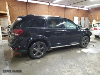 2020 Dodge Journey Crossroad with VIN 3C4PDCGB0LT271188, listed as a Copart auction lot 88661115 with 82,161 mi miles and Salvage Title. Bid and sale history available at carsss.com. Image 3.