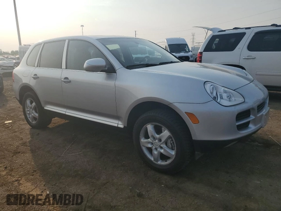 2004 Porsche Cayenne S z VIN WP1AB29P24LA66787, wystawiony jako Copart lot #59231435 z przebiegiem 52 815 mil mil oraz Czysty tytuł • Clean title. Historia ofert i sprzedaży dostępna na DreamBid. Obrazek 4.