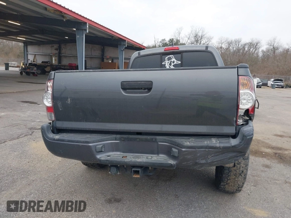 2014 Toyota Tacoma z VIN 3TMMU4FN9EM066292, wystawiony jako IAAI lot #41542492 z przebiegiem 122 308 mil mil oraz . Historia ofert i sprzedaży dostępna na DreamBid. Obrazek 15.