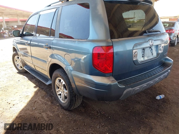2005 Honda Pilot EX with VIN 2HKYF184X5H539427, listed as a IAAI auction lot 42004991 with 173,623 mi miles. Bid and sale history available at carsss.com. Image 3.