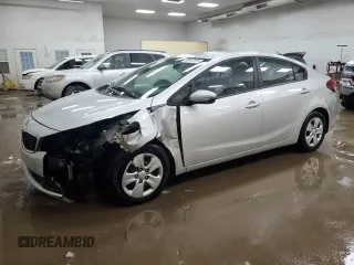 2018 Kia Forte LX with VIN 3KPFK4A77JE227332, listed as a Copart auction lot 88167205 with 87,225 mi miles and Salvage Title. Bid and sale history available at carsss.com. Image 1.