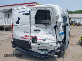2024 Ford Transit Cargo z VIN 1FTBW1Y85RKA00455, wystawiony jako IAAI lot #42436443 z przebiegiem 8 015 mil mil oraz . Historia ofert i sprzedaży dostępna na DreamBid. Obrazek 6.