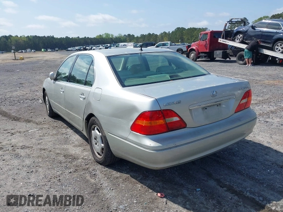 2002 Lexus LS 430 with VIN JTHBN30F320069864, listed as a IAAI auction lot 41933410 with 215,452 mi miles and . Bid and sale history available at DreamBid. Image 3.