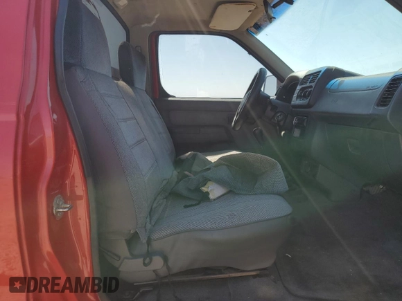 2001 Nissan Frontier XE z VIN 1N6DD21S81C378016, wystawiony jako Copart lot #53860265 z przebiegiem 121 524 mil mil oraz Czysty tytuł • Clean title. Historia ofert i sprzedaży dostępna na DreamBid. Obrazek 10.