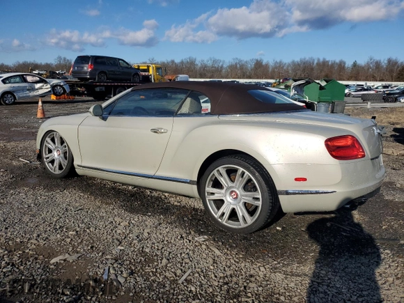 2013 Bentley Continental GT z VIN SCBGT3ZA2DC081822, wystawiony jako Copart lot #84201784 z przebiegiem 39 423 mil mil oraz Szkody całkowita. Historia ofert i sprzedaży dostępna na DreamBid. Obrazek 2.