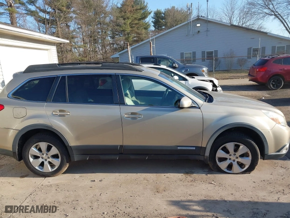 2010 Subaru Outback Premium All-Weather with VIN 4S4BRBCC9A3345149, listed as a IAAI auction lot 41762315 with 155,418 mi miles. Bid and sale history available at carsss.com. Image 14.
