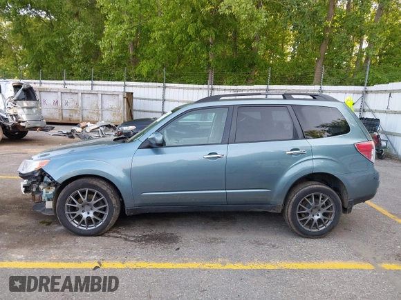 2010 Subaru Forester X Premium с VIN JF2SH6CC3AG759729, выставлен на аукционе IAAI как лот 42384835 с пробегом 226 954 миль миль и . История ставок и продаж доступна на DreamBid. Изображение 15.