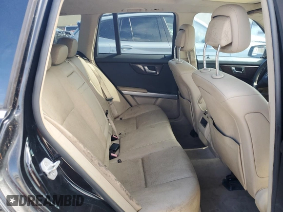 2010 Mercedes-Benz GLK 350 with VIN WDCGG5GB4AF339657, listed as a Copart auction lot 71536524 with 111,074 mi miles and Non Repairable. Bid and sale history available at DreamBid. Image 11.