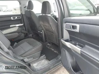 2022 Ford Explorer XLT with VIN 1FMSK8DHXNGA55681, listed as a IAAI auction lot 41833008 with 1 mi miles. Bid and sale history available at carsss.com. Image 8.