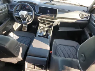 2024 Volkswagen Atlas SEL Premium R-Line z VIN 1V2FE2CA4RC251030, wystawiony jako Copart lot #48565785 z przebiegiem 8 917 mil mil oraz Szkoda całkowita • Salvage title. Historia ofert i sprzedaży dostępna na DreamBid. Obrazek 8.