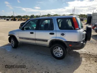 2000 Honda CR-V LX with VIN JHLRD2841YC010239, listed as a Copart auction lot 69995684 with 188,885 mi miles and Salvage Title. Bid and sale history available at carsss.com. Image 2.
