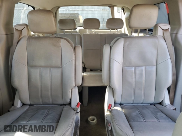2008 Chrysler Town & Country Touring with VIN 2A8HR54P28R629301, listed as a Copart auction lot 52059855 with 182,932 mi miles and Clean Title. Bid and sale history available at carsss.com. Image 10.