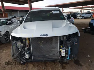 2020 Jeep Grand Cherokee Limited X z VIN 1C4RJFBT9LC150657, wystawiony jako IAAI lot #41529134 z przebiegiem 60 531 mil mil oraz . Historia ofert i sprzedaży dostępna na DreamBid. Obrazek 13.