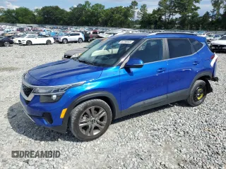 2023 Kia Seltos S z VIN KNDEU2AA7P7410521, wystawiony jako Copart lot #56796665 z przebiegiem 33 412 mil mil oraz Szkoda całkowita • Salvage title. Historia ofert i sprzedaży dostępna na DreamBid. Obrazek 1.