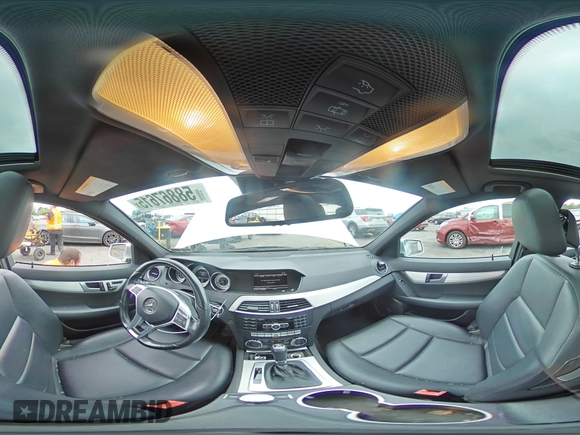 2013 Mercedes-Benz C 300 Sport z VIN WDDGF8AB9DR283386, wystawiony jako Copart lot #58867615 z przebiegiem 117 572 mil mil oraz Szkoda całkowita • Salvage title. Historia ofert i sprzedaży dostępna na DreamBid. Obrazek 14.